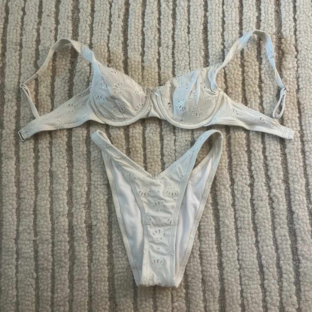 Wild Fable White Embroidered Shell Bikini